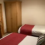 Retreats Abbys * Roundstone